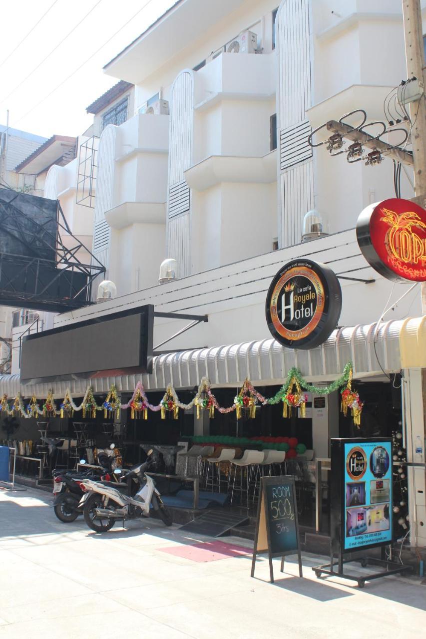 Hotel Le Cafe Royale Pattaya Esterno foto